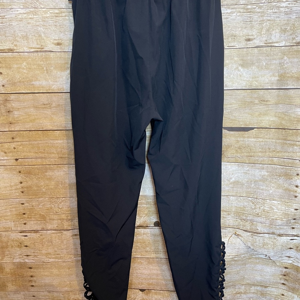 Fabletics pants 🛍 - Picture 3 of 3